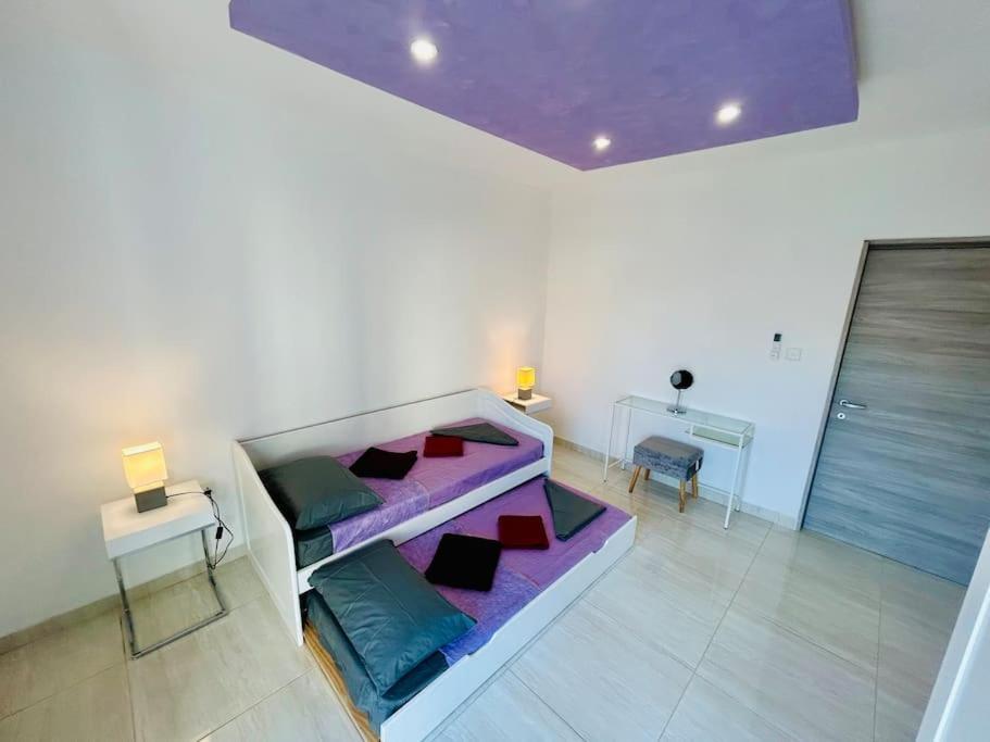 Cosy Home Close To The Sea, King-Size Bed St. Paul's Bay Exterior photo